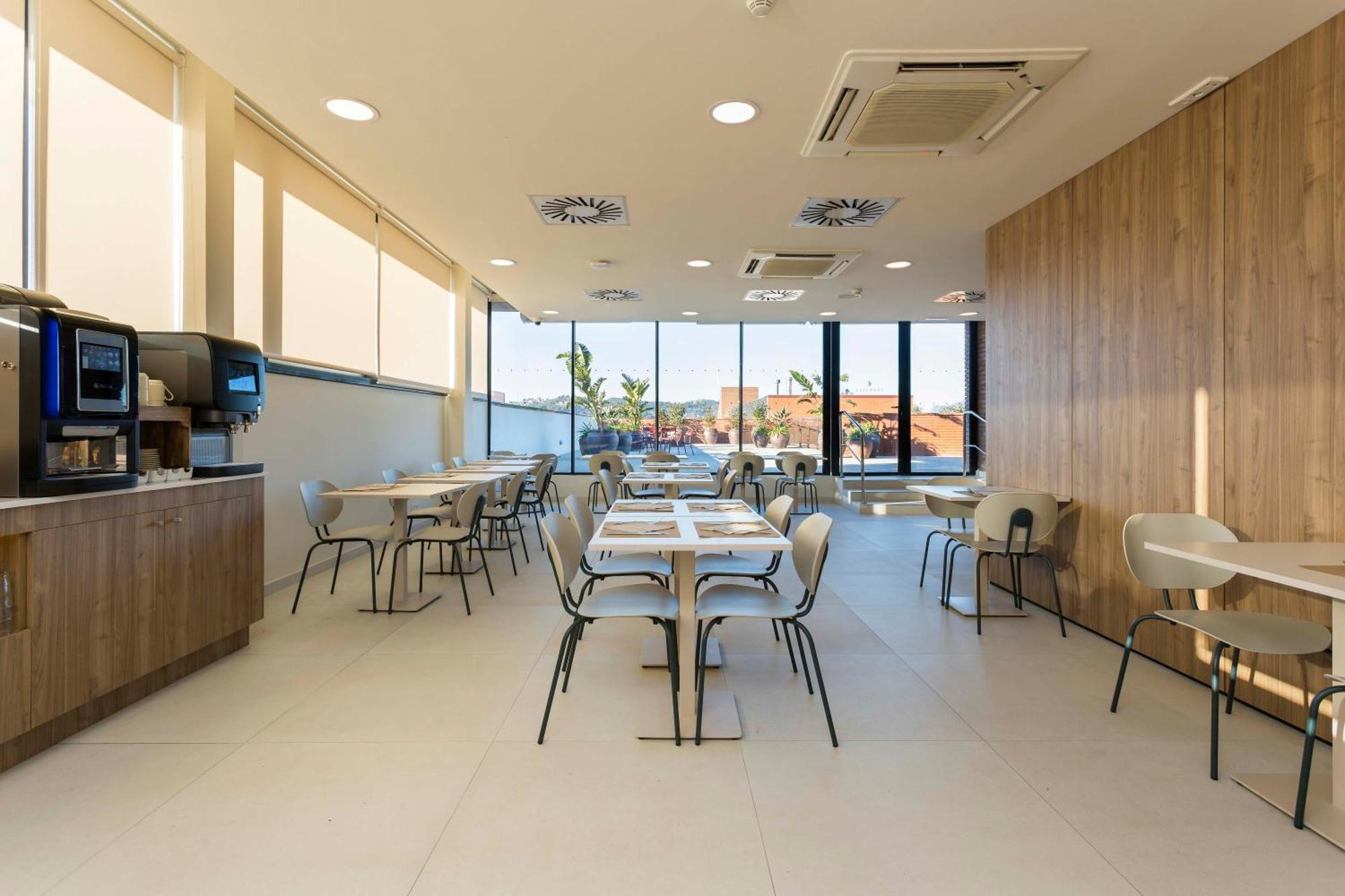 Hotel Terrassa Confort Exterior photo
